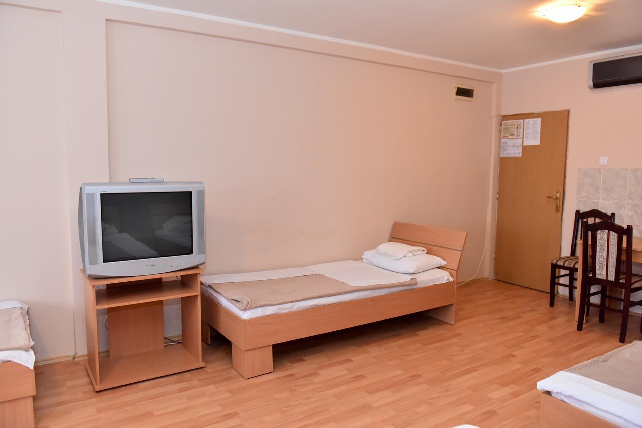 Hostel Milkaza Novi Sad Exterior photo